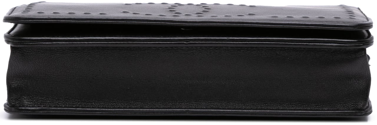 Chanel CC Embossed Lambskin Wallet On Chain Zwart