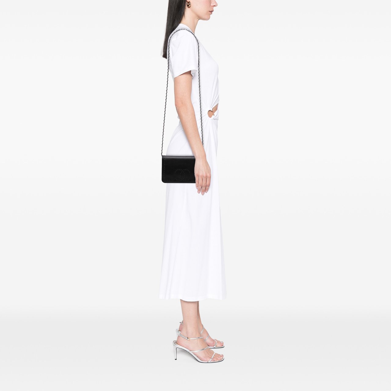 Chanel CC Embossed Lambskin Wallet On Chain Zwart