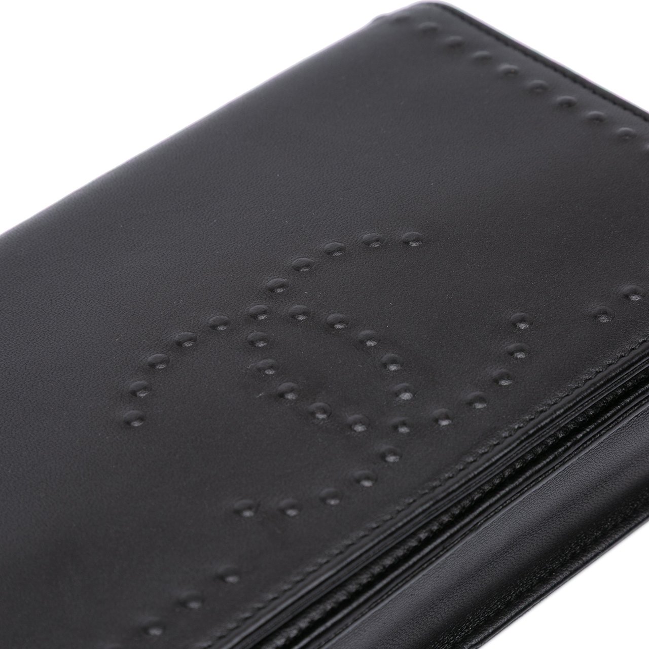 Chanel CC Embossed Lambskin Wallet On Chain Zwart