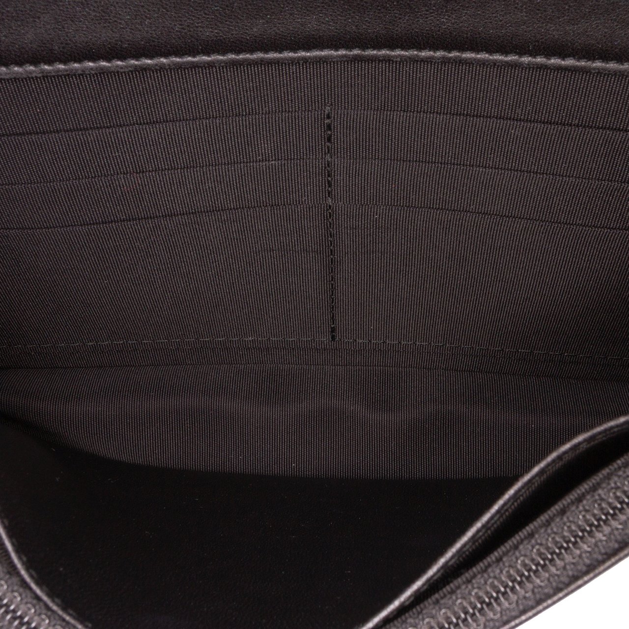 Chanel CC Embossed Lambskin Wallet On Chain Zwart