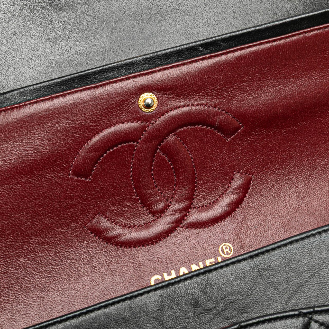 Chanel Medium Classic Lambskin Double Flap Zwart