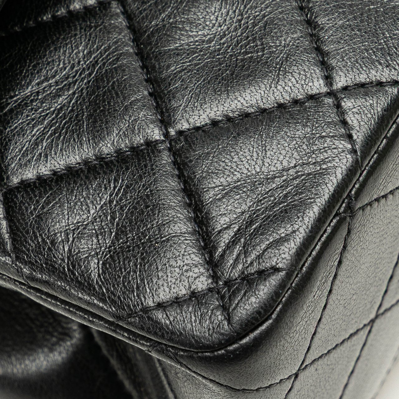 Chanel Medium Classic Lambskin Double Flap Zwart