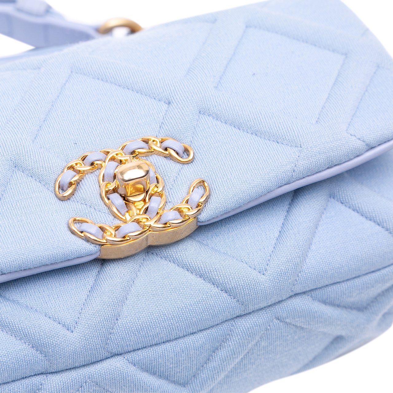 Chanel Jersey 19 Flap Belt Bag Blauw