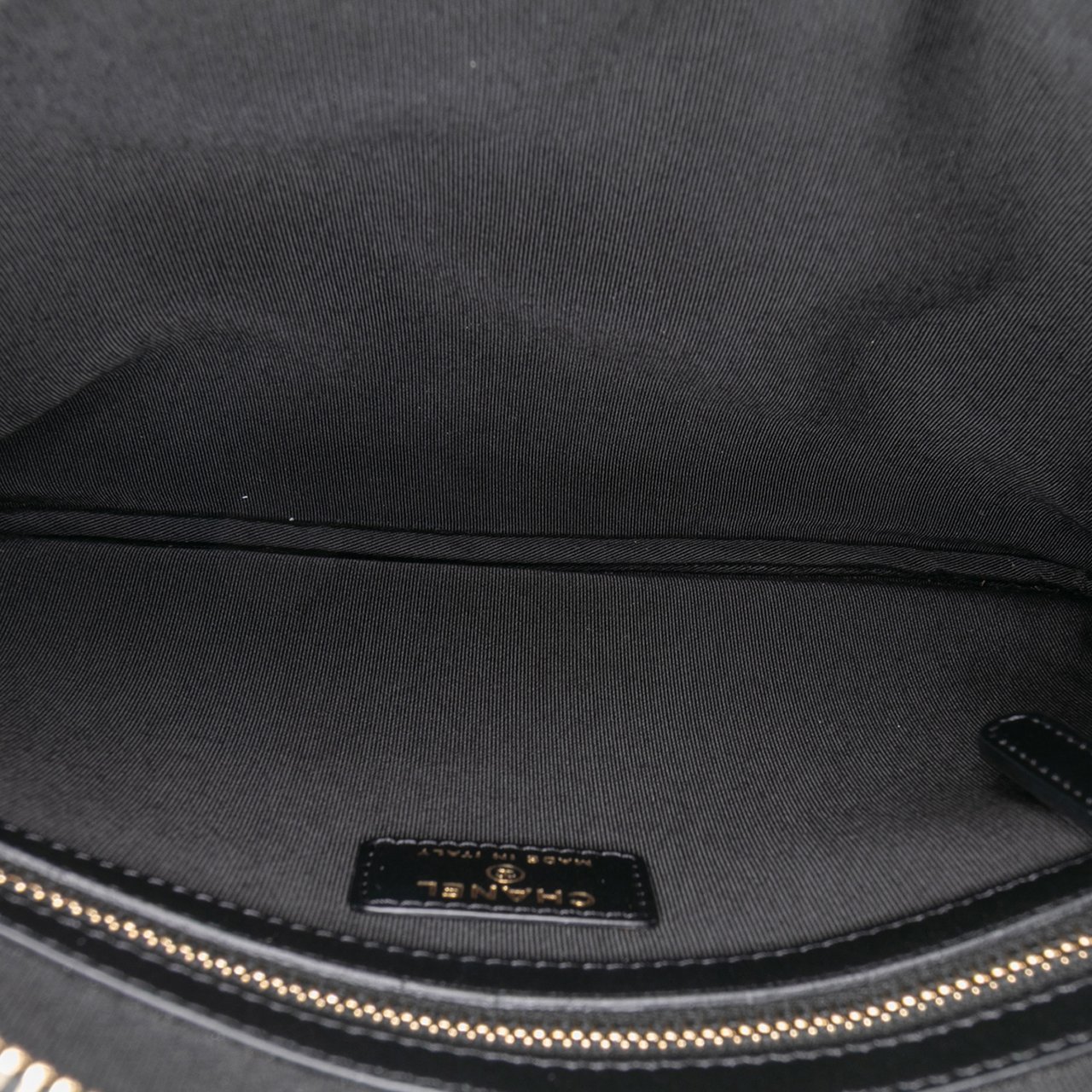 Chanel Medium Straw Deauville O Case Clutch Zwart