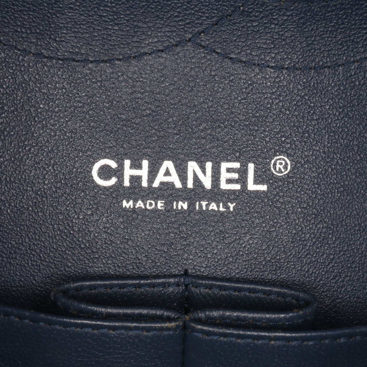 Chanel Jumbo Classic Chevron Patent Double Flap Blauw