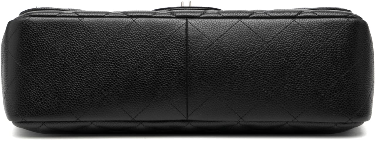 Chanel Jumbo Classic Caviar Double Flap Zwart