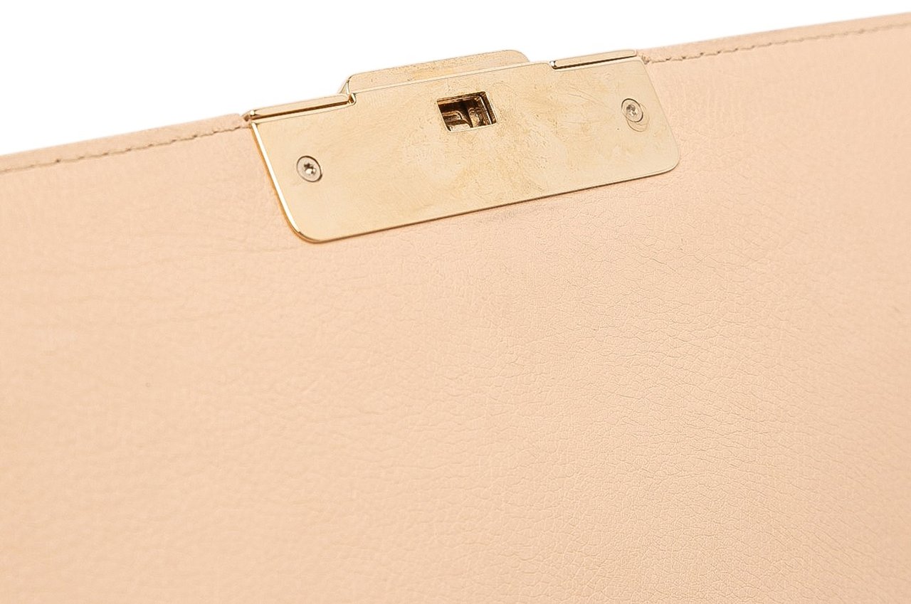 Chanel Medium Quilted Calfskin Label Click Flap Bruin