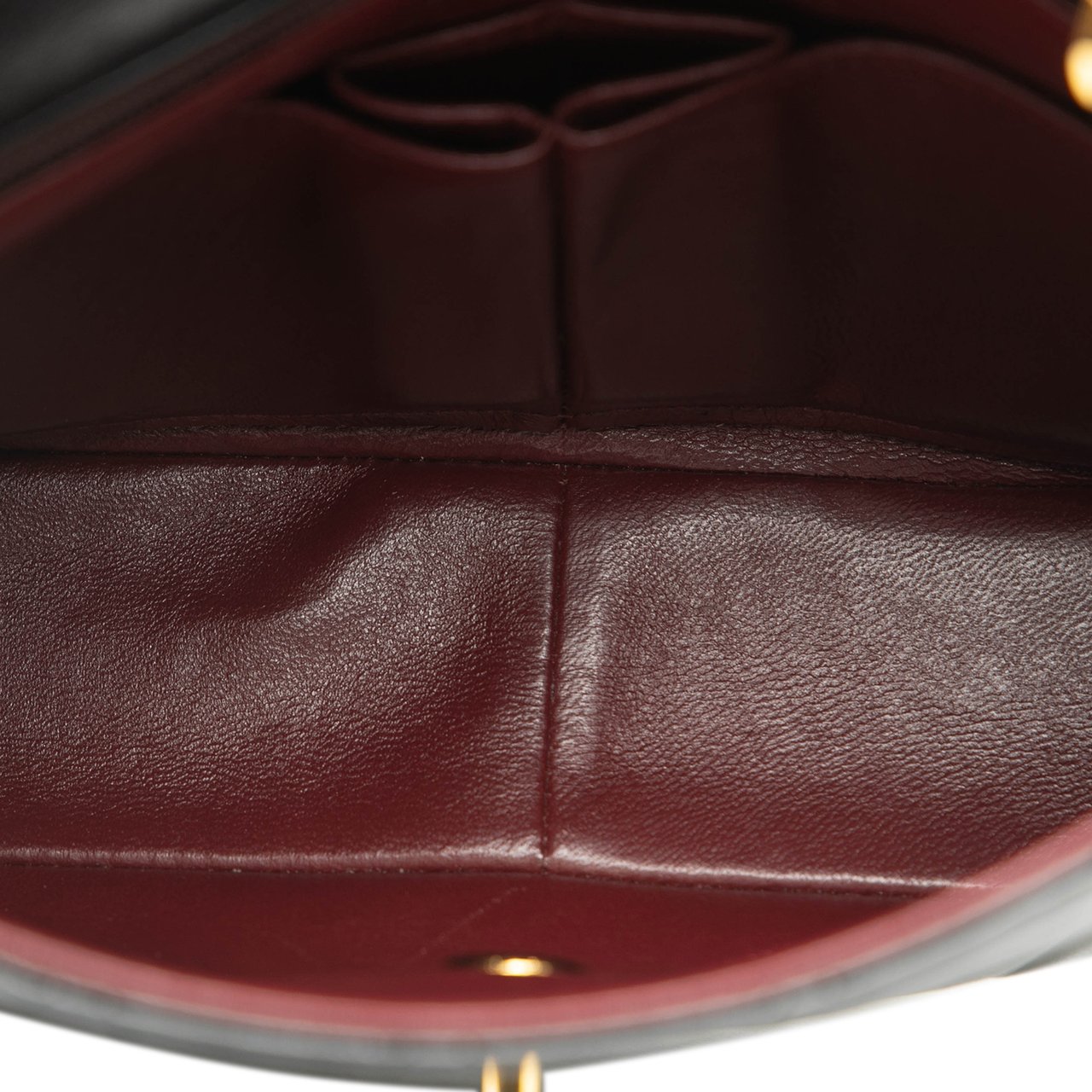Chanel Square Quilted Lambskin Single Flap Zwart