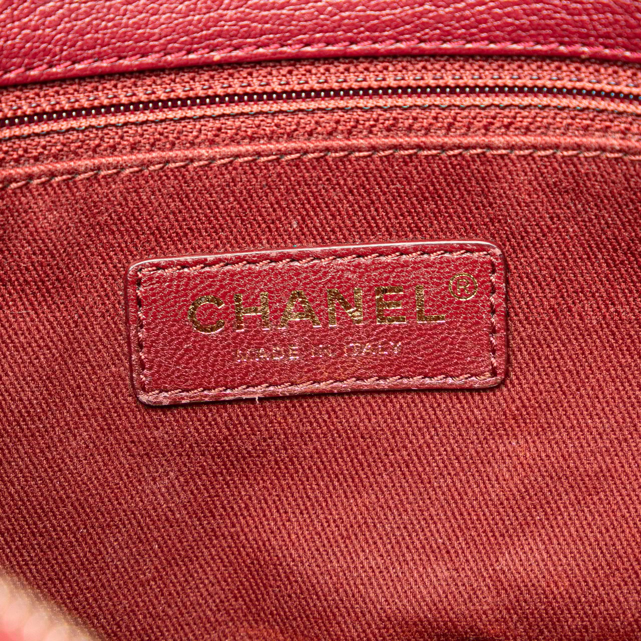 Chanel Medium Calfskin Coco Curve Flap Rood