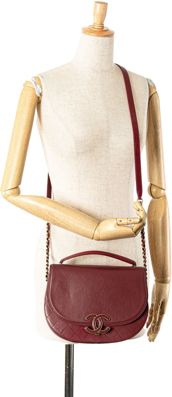 Chanel Medium Calfskin Coco Curve Flap Rood