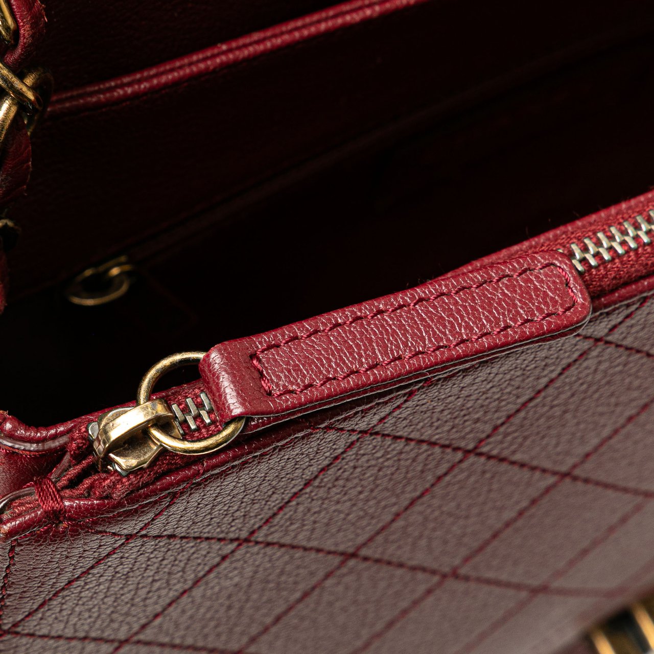 Chanel Medium Calfskin Coco Curve Flap Rood