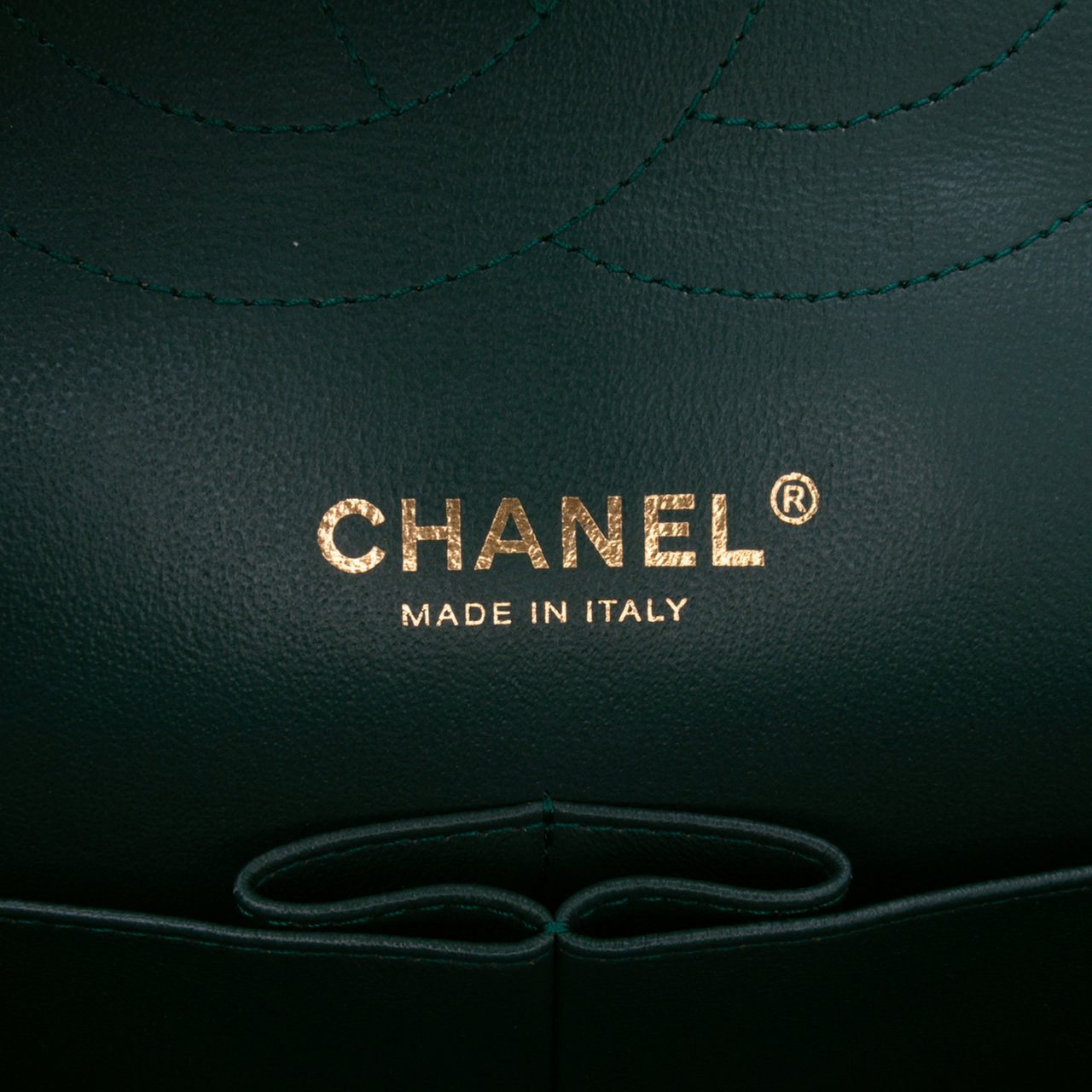 Chanel Jumbo Classic Chevron Lambskin Double Flap Groen