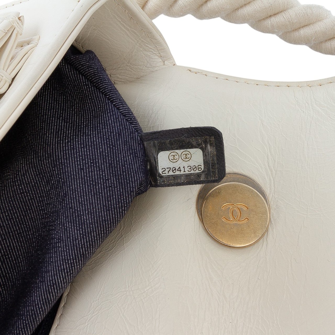Chanel Crumpled Calfskin En Vogue Rope Flap Wit
