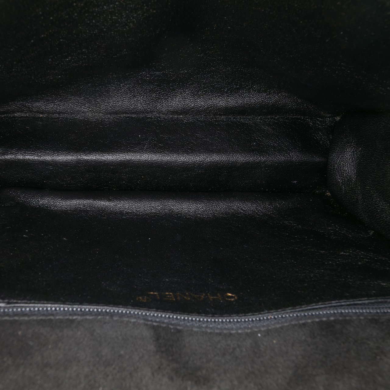 Chanel Quilted Suede Tassel Flap Zwart