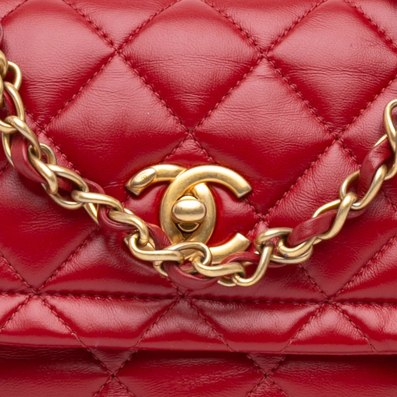 Chanel Mini Quilted Lambskin Soft Square Flap Rood