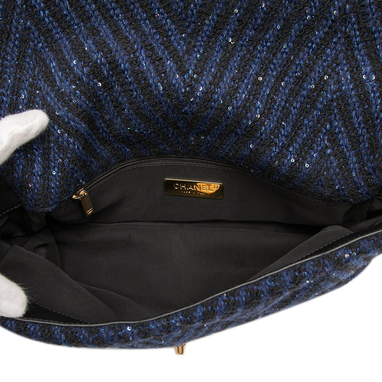 Chanel Large Chevron Tweed Sequin 19 Flap Blauw
