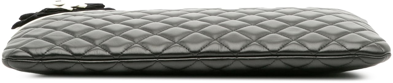 Chanel Large Quilted Lambskin Camellia O Case Clutch Zwart