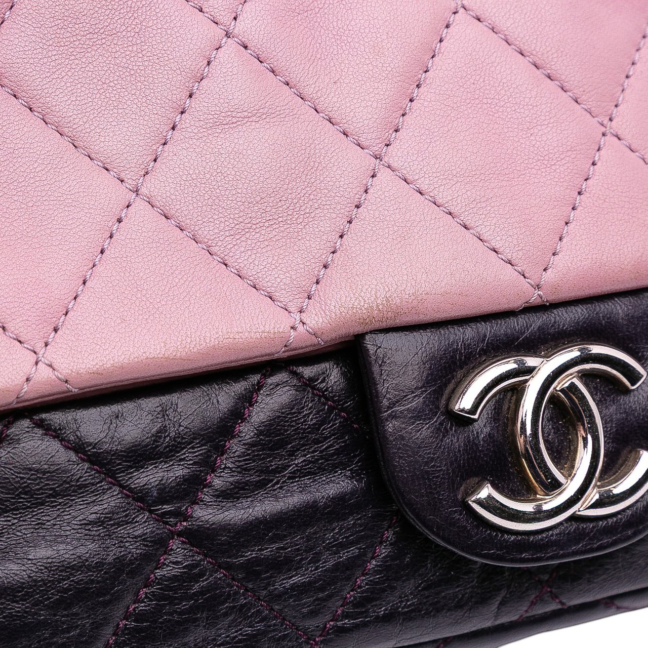 Chanel Medium Bicolor Lambskin and Calfskin CC Chain Flap Roze