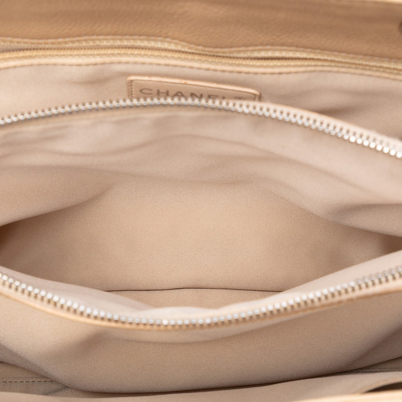 Chanel Caviar Grand Shopping Tote Bruin