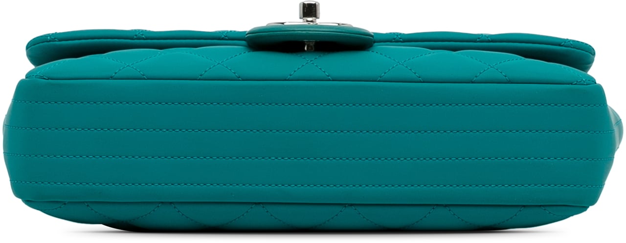 Chanel CC Quilted Calfskin Single Flap Blauw