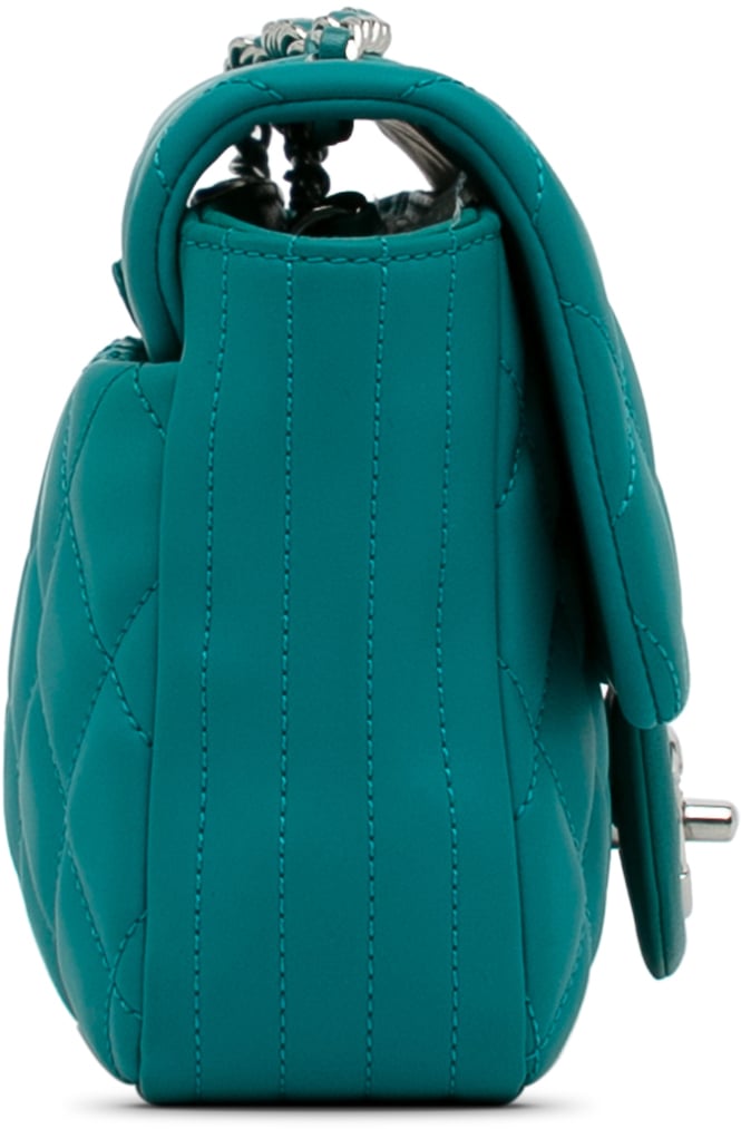 Chanel CC Quilted Calfskin Single Flap Blauw