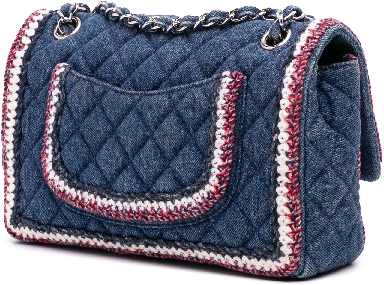 Chanel Quilted Denim Classic Single Flap Blauw