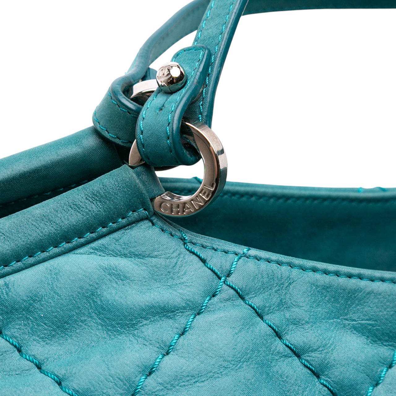 Chanel Small Iridescent Calfskin Sea Hit Tote Blauw