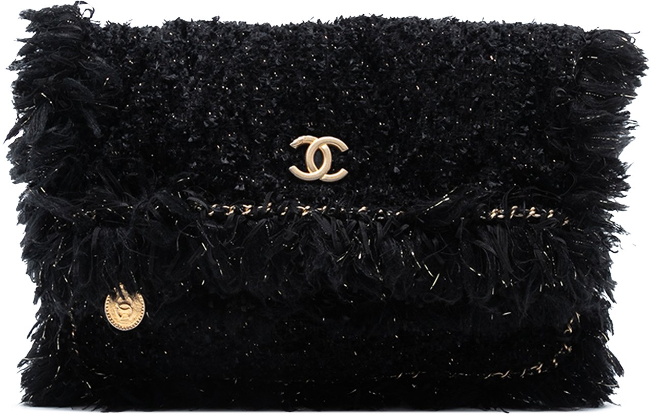 Chanel Paris Cosmopolite Tweed Fringe Clutch Zwart