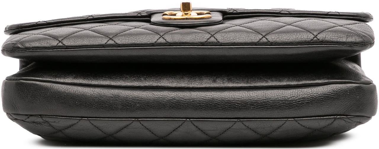 Chanel Quilted Calfskin CC Crown Flap Zwart