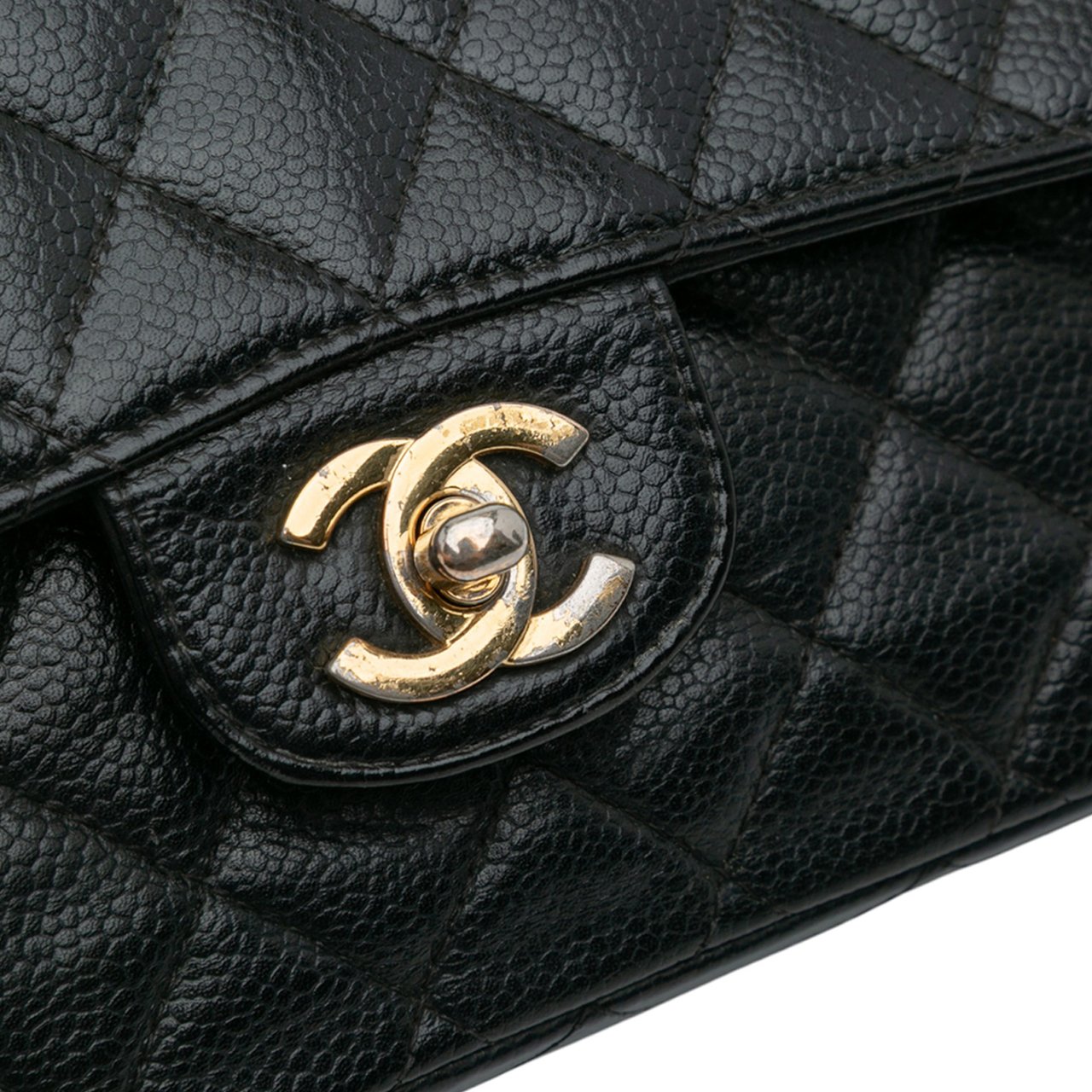 Chanel Medium Classic Caviar Double Flap Zwart