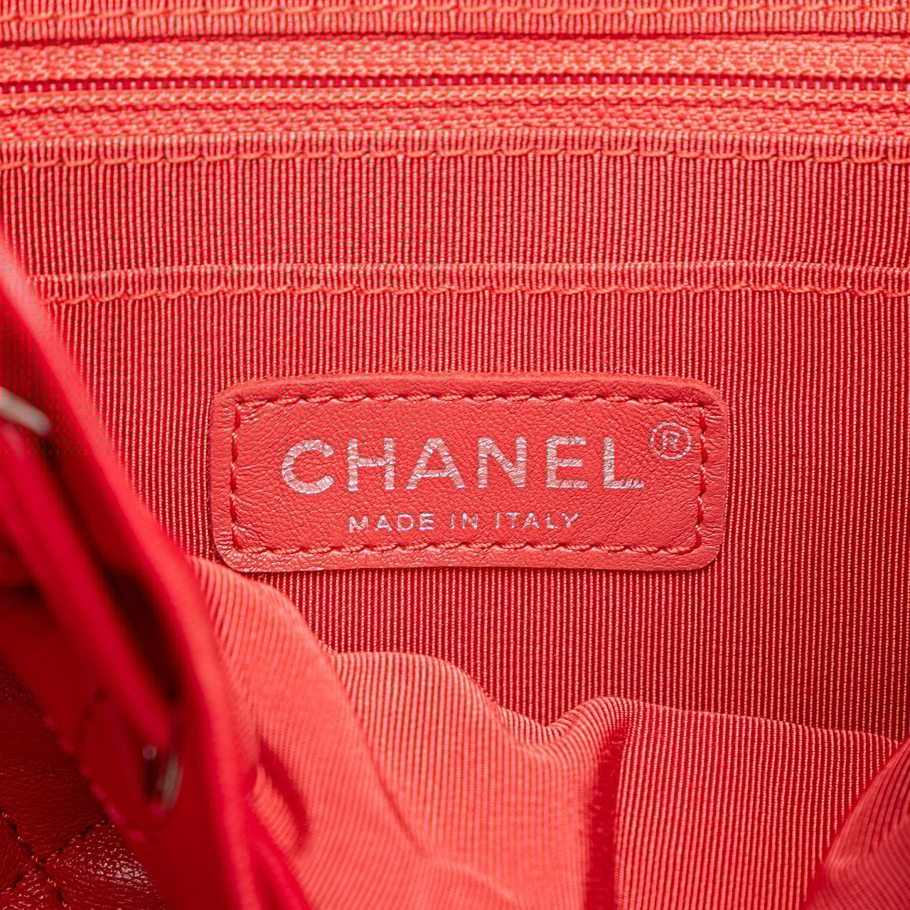Chanel Small Lambskin Urban Spirit Backpack Rood