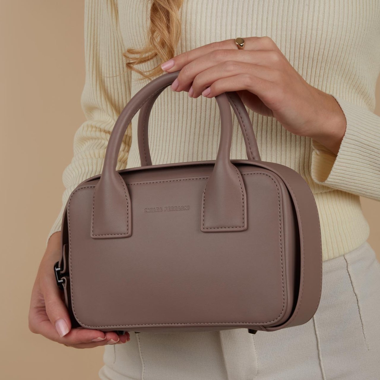 Chiara Ferragni Eyelike Kunstleer Crossbody Tas Bruin