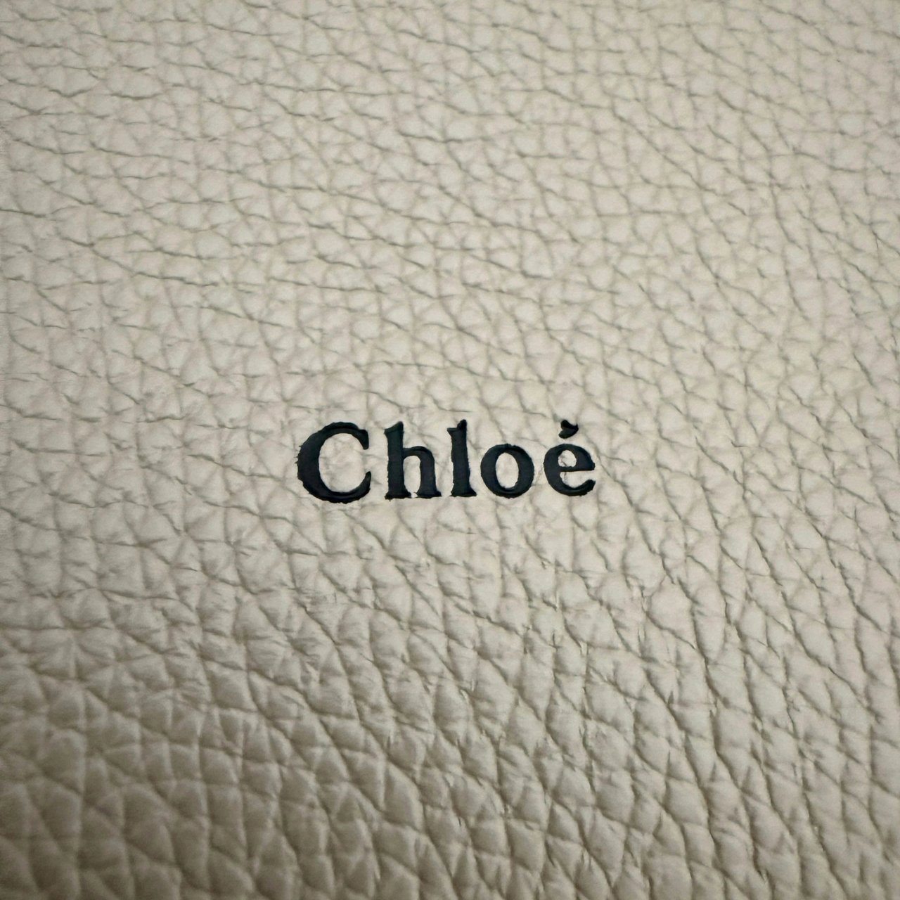 Chloé Chloé Marcie Hobo Bag aus genarbtem Leder Motty Grey / neuwertig Grijs