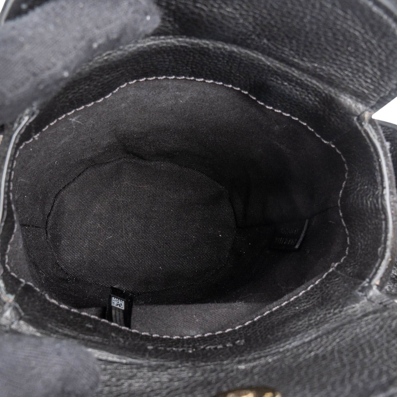 Chloé See by Chloé Grained Leather Joan Mini Bucket Crossbody Bag Zwart