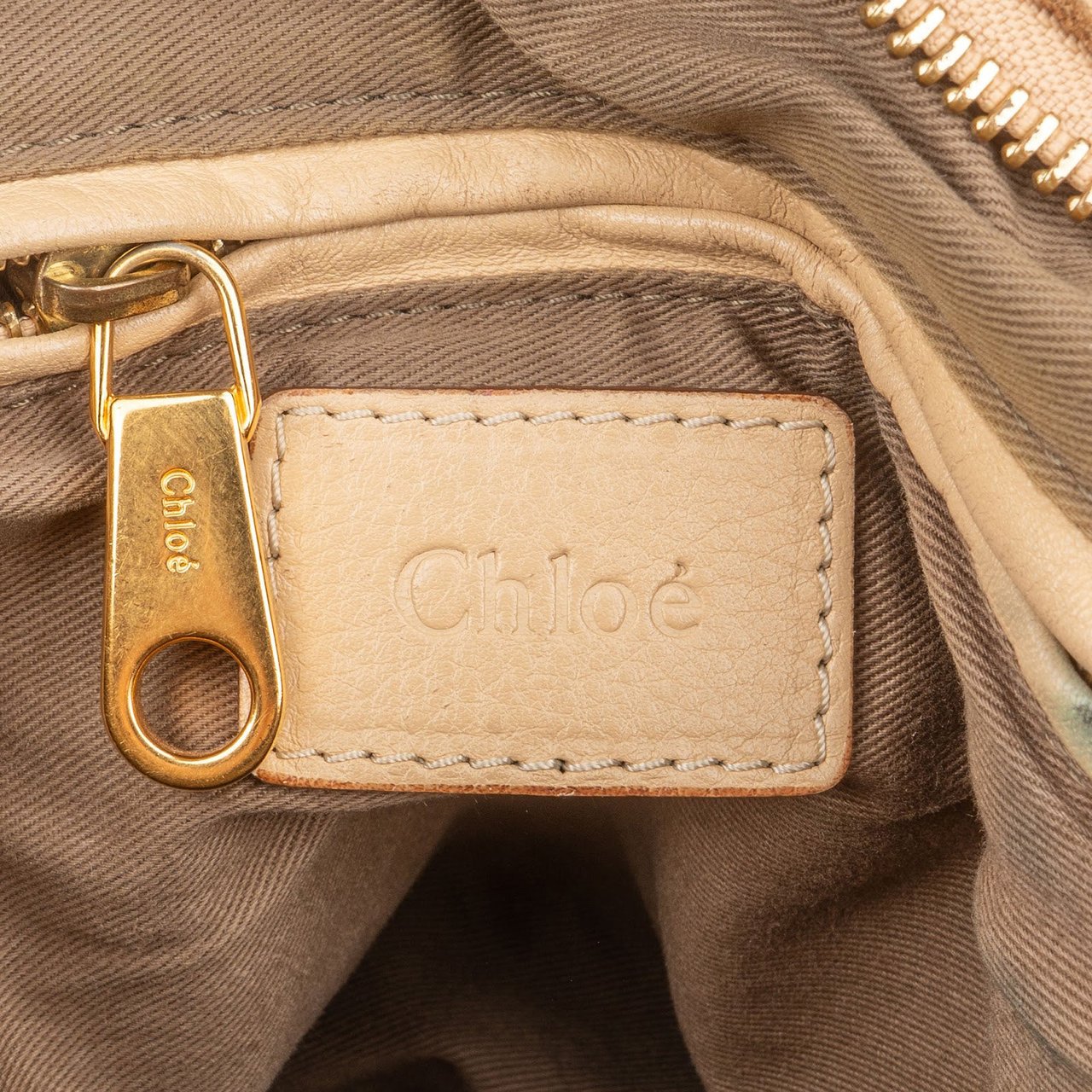 Chloé Grained Leather Marcie Handbag Beige