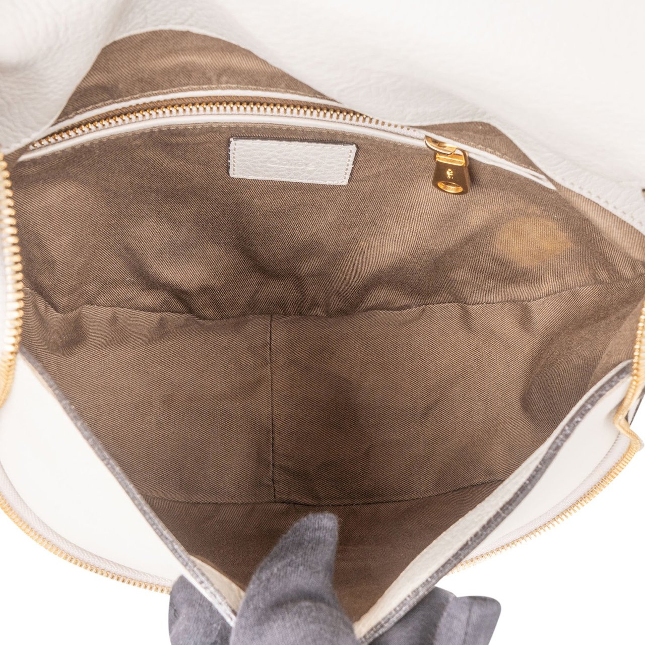 Chloé Chloé Grained Leather Zip Marcie Crossbody Bag Lichtgrijs