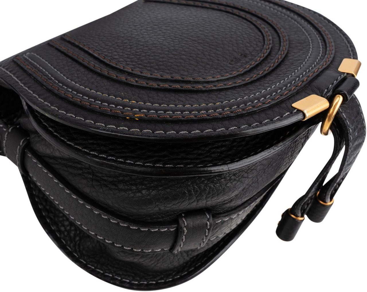 Chloé Black Grained Leather Marcie Small Saddle Crossbody Bag Zwart