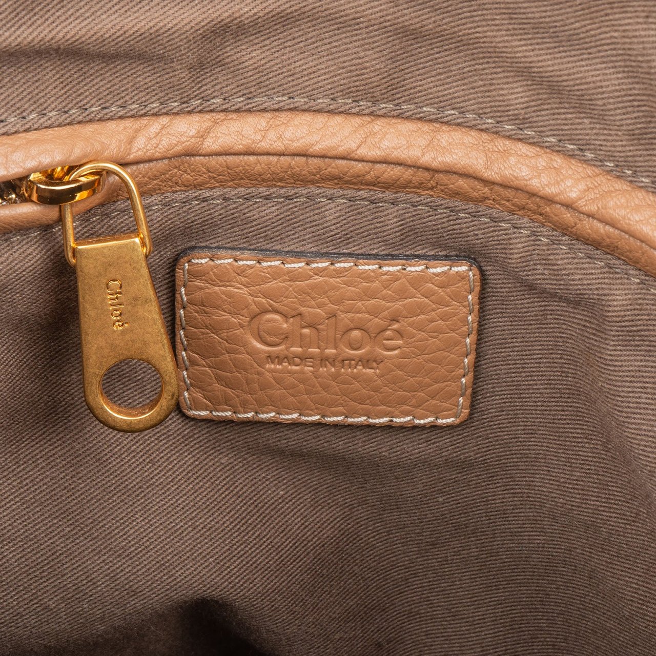 Chloé Grained Leather Marcie Small Handbag Bruin