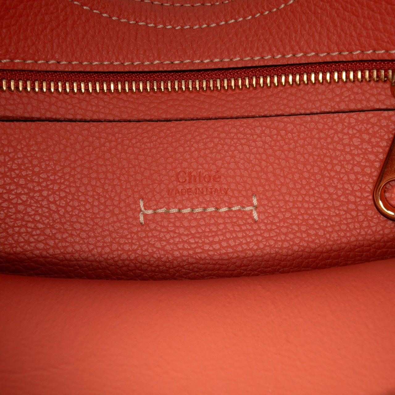 Chloé Small Grained Calfskin Darryl Hobo Oranje