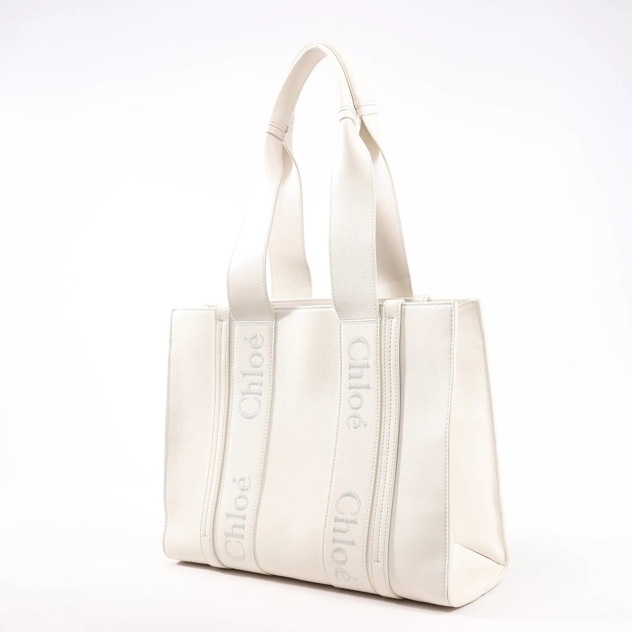 Chloé Chloé Woody Medium Leather Handbag in White Wit