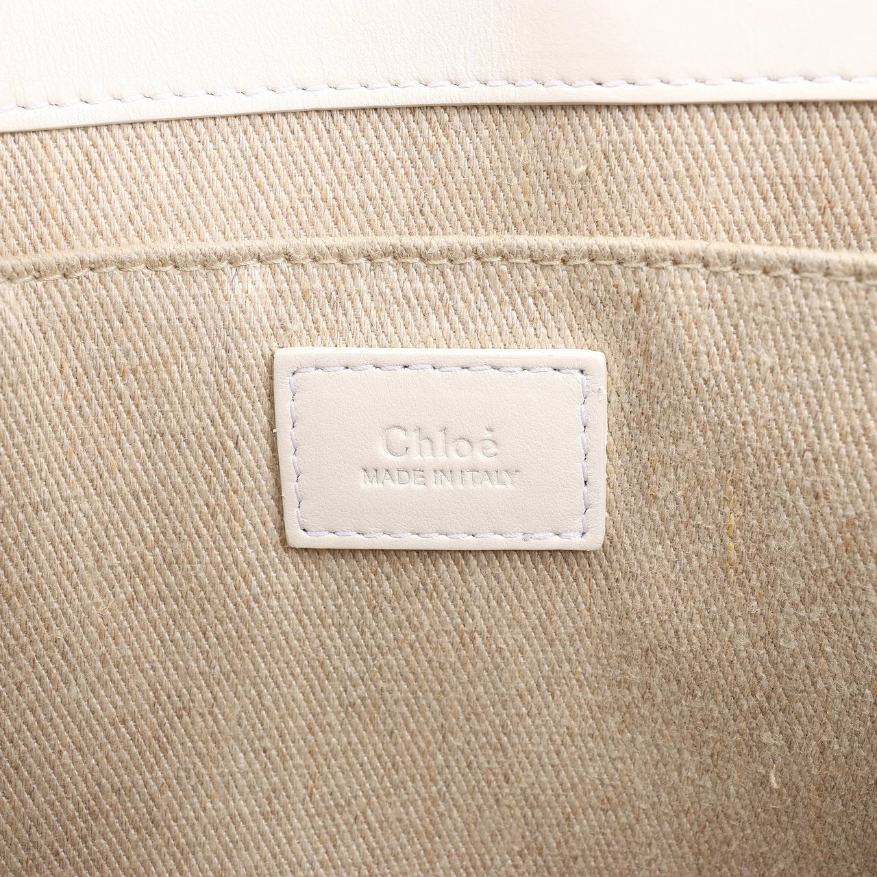 Chloé Chloé Woody Medium Leather Handbag in White Wit
