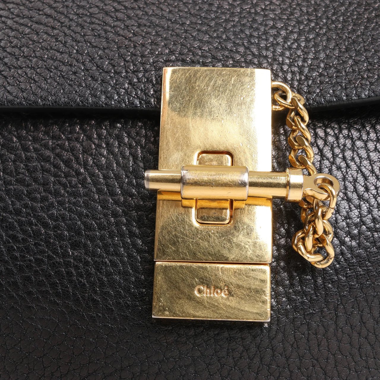 Chloé Chloe Drew Leather Chain Crossbody Bag in Black Zwart