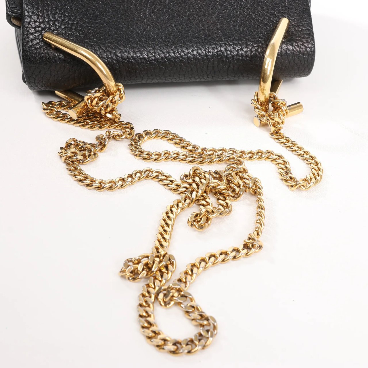 Chloé Chloe Drew Leather Chain Crossbody Bag in Black Zwart