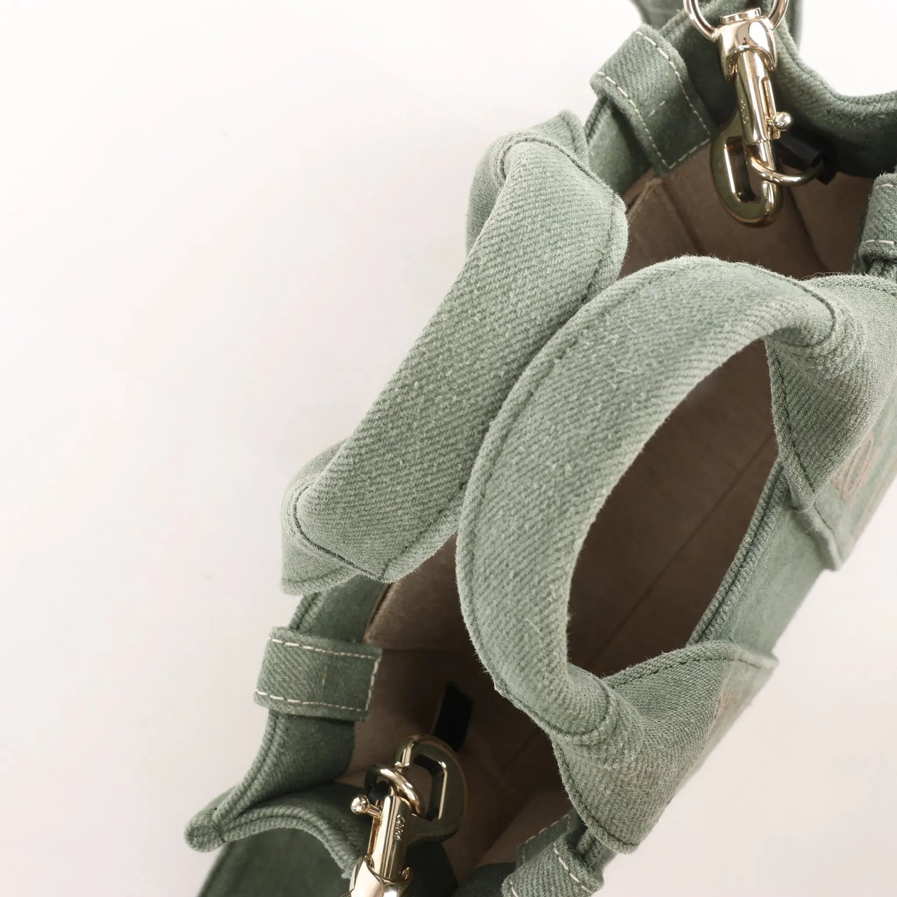 Chloé Chloé Woody Small Canvas 2Way Handbag in Green Groen
