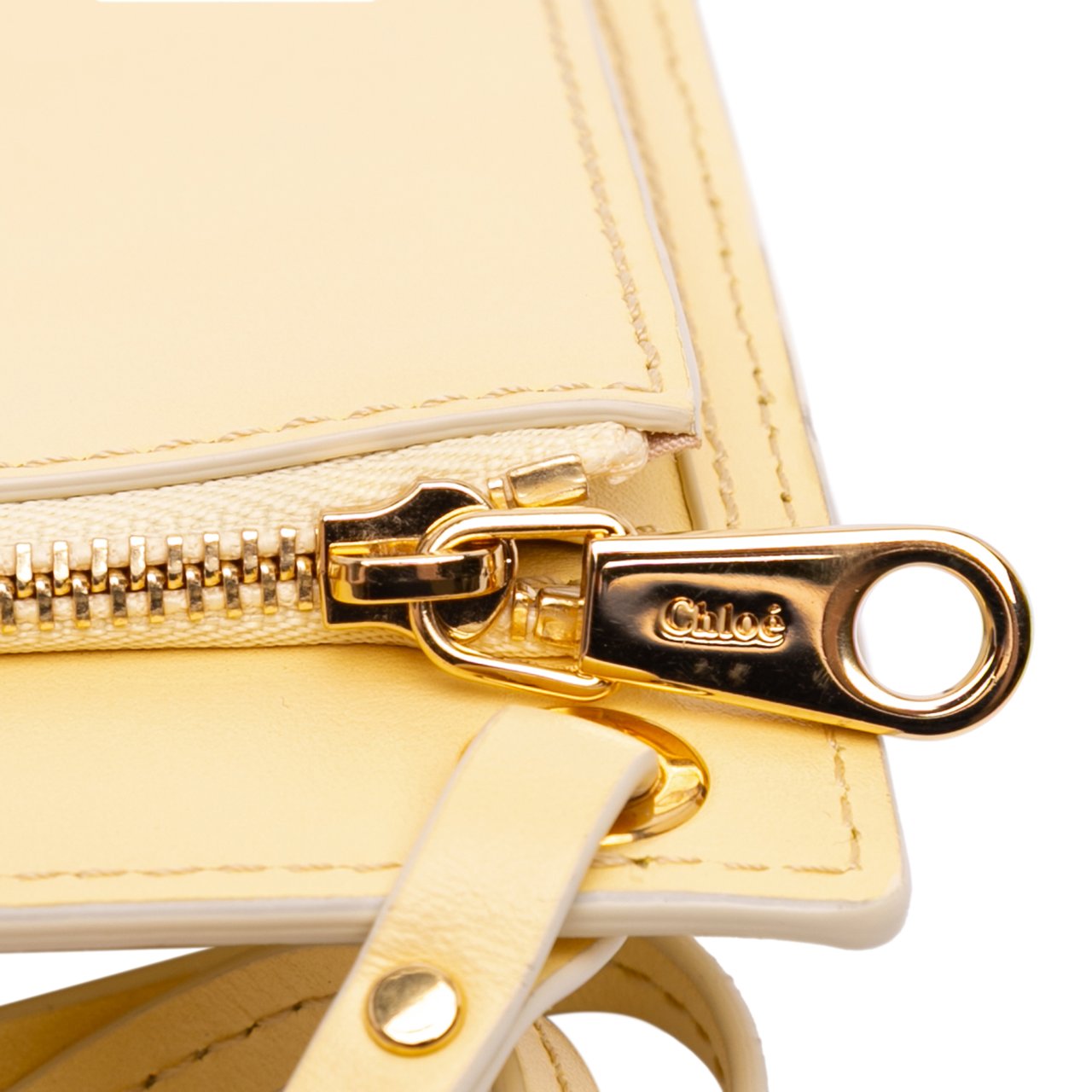 Chloé Leather Harrison Eyeglasses and Phone Pouch Crossbody Geel