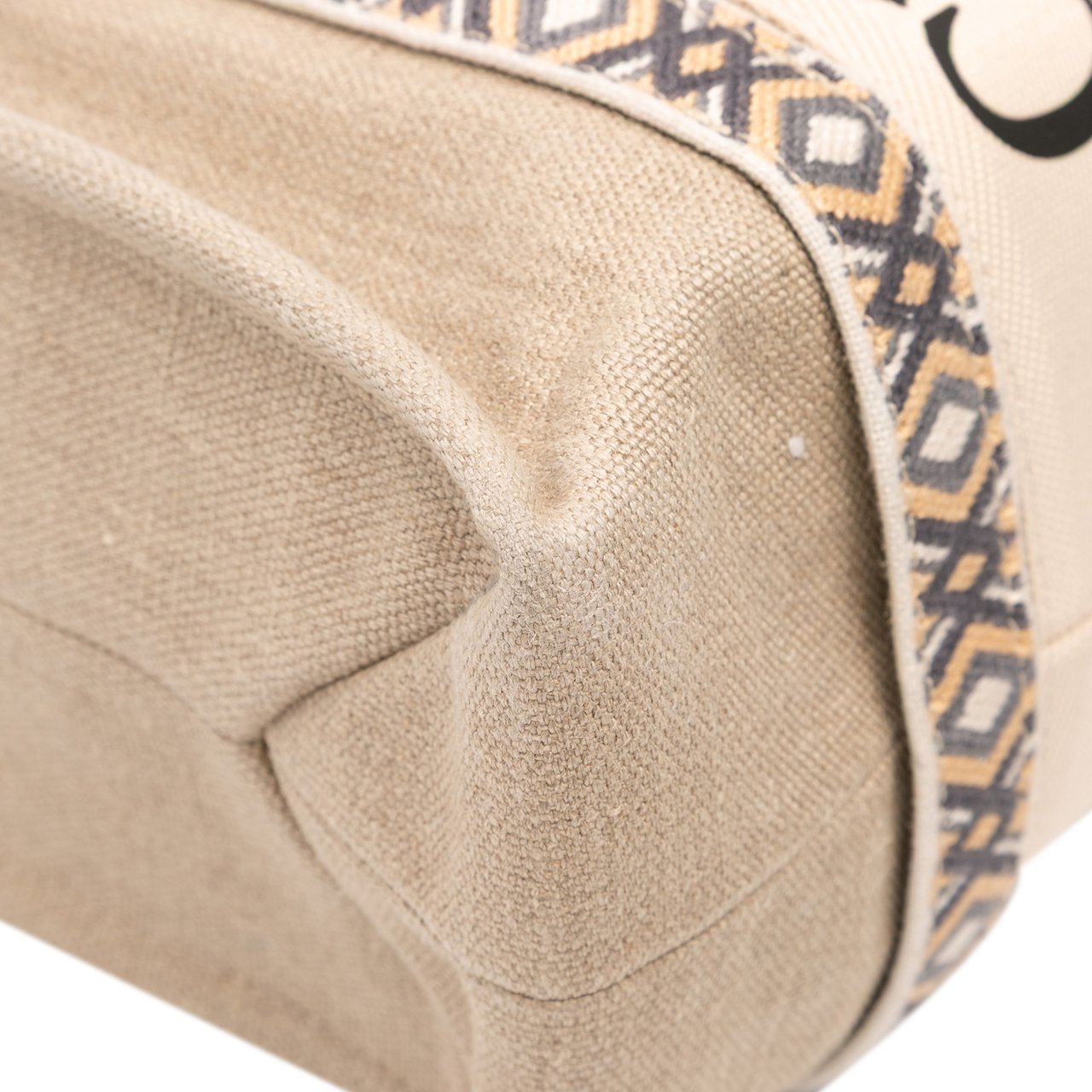 Chloé Medium Canvas Woody Tote Bruin