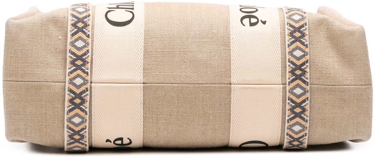 Chloé Medium Canvas Woody Tote Bruin