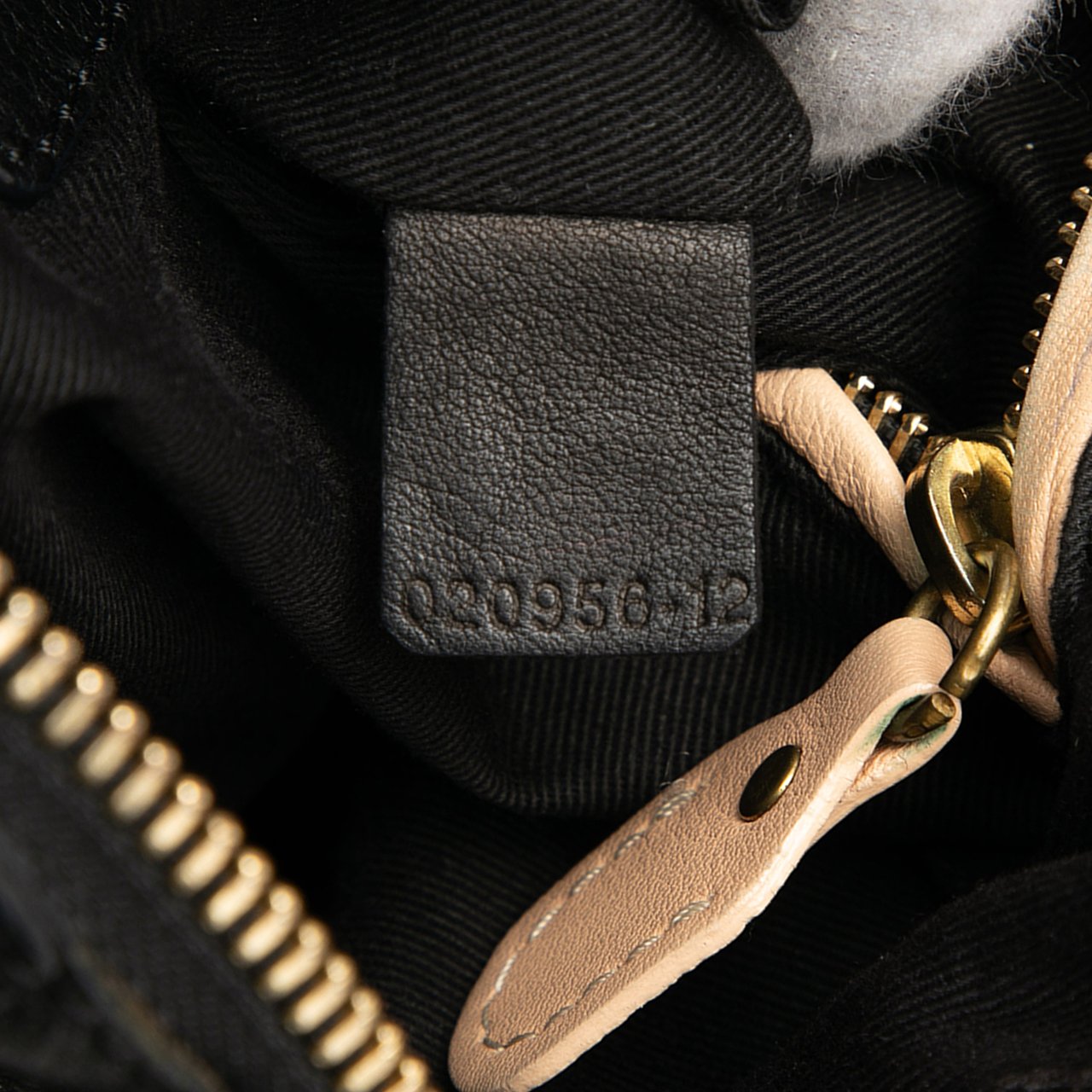 Chloé Large Pebbled Leather Paraty Satchel Zwart