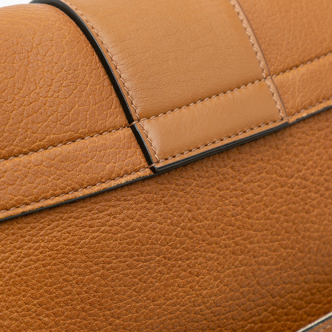 Chloé Medium Grained Lambskin Lexa Satchel Bruin