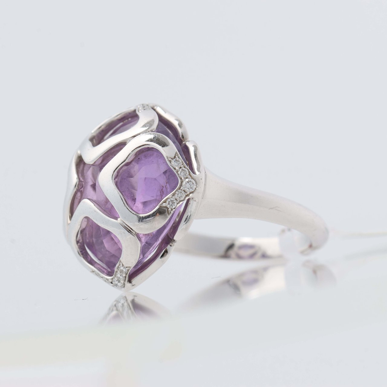 Chopard Imperiale Amethyst Diamond 18k White Gold Cocktail Ring, Size 51 EU Divers